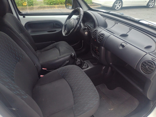 Imagen 7 de 15 de Renault Kangoo Express 1.6 Kangoo Express Ac Mt 2015