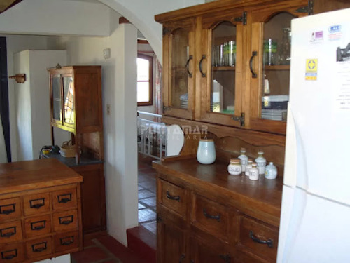 Divina Casa De 4 Dormitorios A Metros De Playa El Chorro