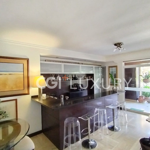 Cgi+ Luxury Lecheria Vende Amplio Apartamento Planta Baja, En Siete Mares