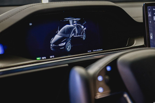 Tesla Model X Elétrico Plaid