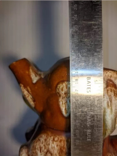 Pinguino Para Vino Antiguo Elefante Mediano (Usado)