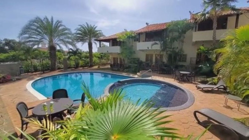 Casa Espectacular En Venta En Av Aldonza Manrique Pampatar Isla Margarita