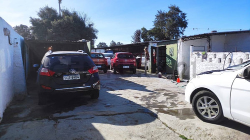 Venta | Piedras Blancas | Casa + Monoambiente | 4 Dormitorios