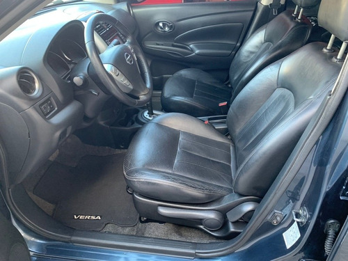 Imagen 9 de 15 de Nissan Versa 2017 1.6 Exclusive Navi At