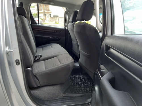 Imagen 8 de 16 de Toyota Hilux 2.4 Cd Dx 150cv 4x2 2019