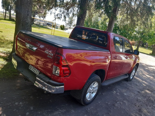 Toyota Hilux 2.8 Cd Srv 177cv 4x2 2016