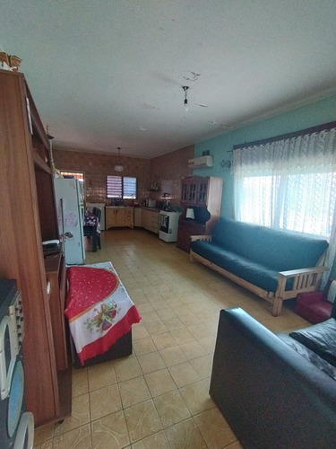 Casa De 3 Amb Con Gge En Lote Propio