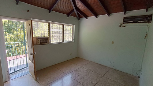 Casa En Venta En El Trigal Centro, Valencia 277913 Lz