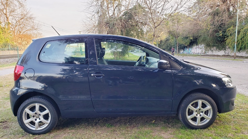 Imagen 6 de 14 de Volkswagen Fox Comfortline 2014 85.000km Excelente Estado