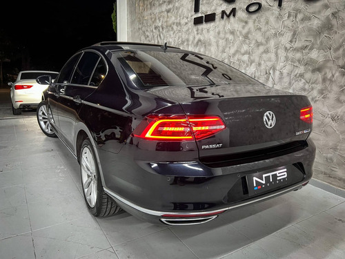 Imagem 3 de 10 de Volkswagen Passat 2.0 16v Tsi Bluemotion Gasolina Highline