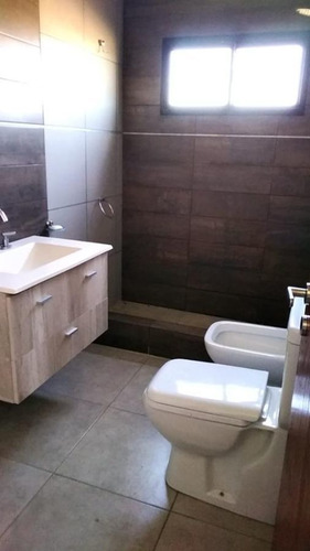 Imagen 5 de 10 de Hermosa Y Moderna Casa De 4 Ambientes En Santa Clara Al Sur - San Vicente