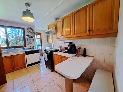 Casa Arriendo 5 Dormitorios + Servicio