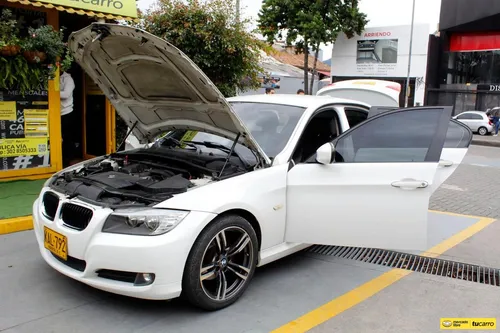 BMW Serie 318i E90 Mt 2010