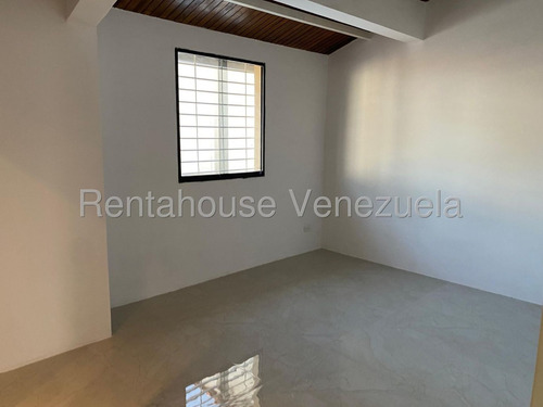 Milagros Inmuebles Casa Venta Cabudare Lara Av Intercomunal Barquisimeto Acarigua Caña Dorada Economica Residencial Economico Código Inmobiliaria Rent-a-house 25-16517