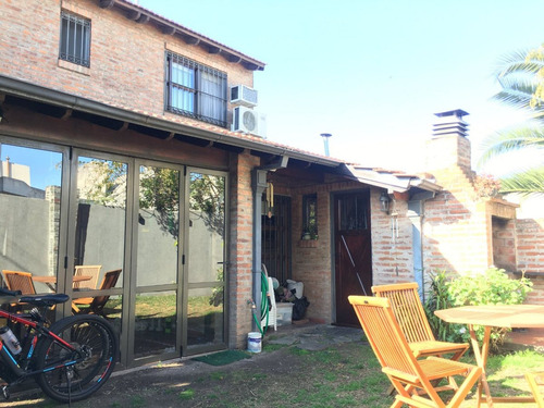 Venta Duplex 3 Ambientes Castelar Patio Y Cochera