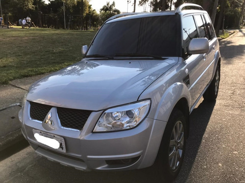 Imagem 1 de 11 de Mitsubishi Pajero Tr4 2.0 4x2 16v Flex 4p Automático - 2013