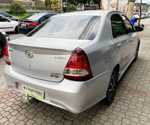 Toyota Etios 1.5 Platinum Sedan 16v