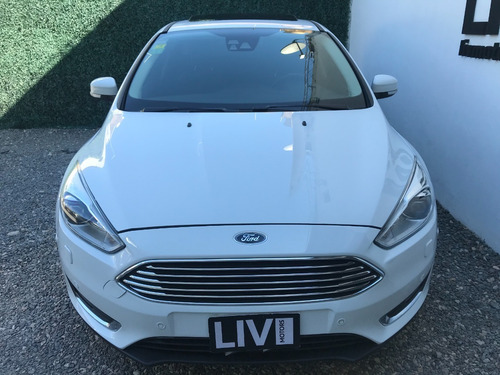 Ford Focus Titanium 2.0l At Año 2016 - Liv Motors