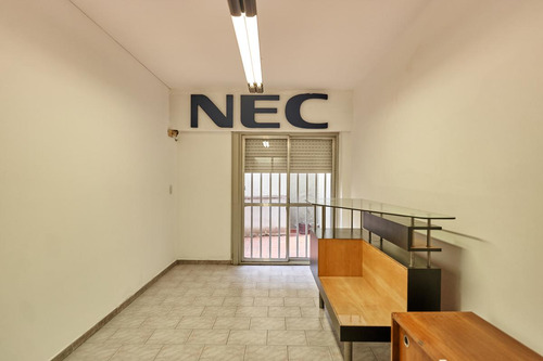 Venta Local Comercial En Calle Mitre 1400 - Rosario