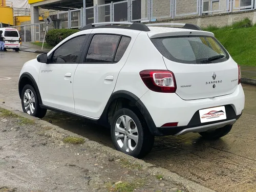 Renault Stepway 1.6 Expression / Zen