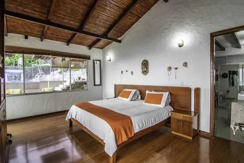 Finca En Venta En Las Granjas. Cod V8014