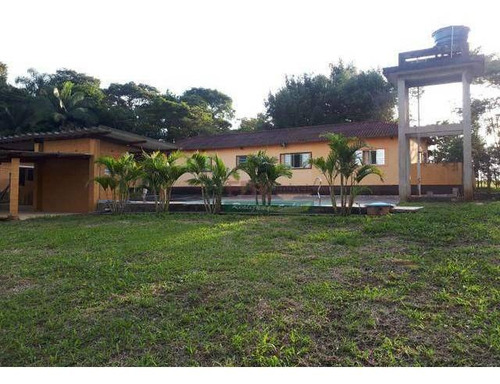 Imagem 1 de 6 de Chácara Com 4 Dormitórios À Venda, 21000 M² Por R$ 848.000 - Centro - Biritiba Mirim/sp - Ch0439