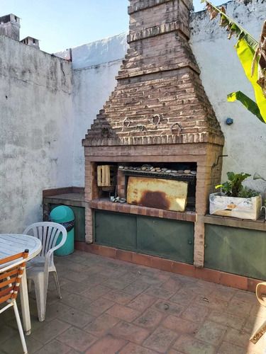 Imagen 12 de 14 de Casa De 5 Ambientes Muy Buen Estado
