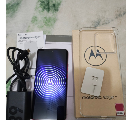 Motorola Edge 40 256 Gb + 8 Gb De Ram, Color Viva Magenta (Usado)