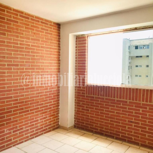 Imagen 6 de 10 de Gran Apartamento De 90 M2 En Playa Grande, La Guaira Ref 069
