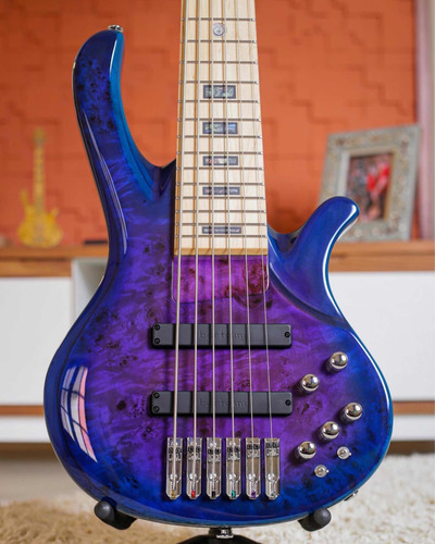 Imagem 2 de 4 de Baixo Deoliveira Rainbow Kf 6 Cordas