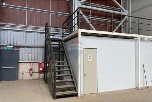 Bodega Con Oficina En Arriendo, Pudahuel, Santiago