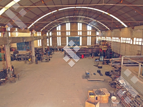 En Venta, Nave Industrial, Carril Rodriguez Peña, Mendoza