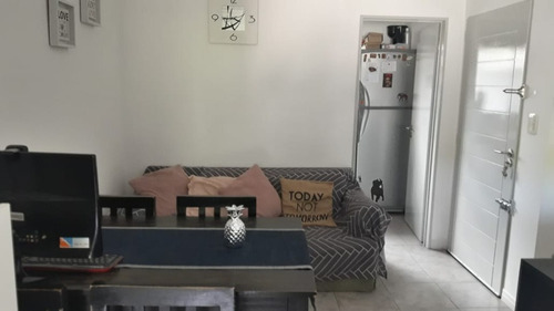 Imagen 6 de 14 de Monoambiente En Venta En Moron Centro