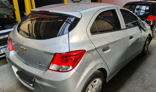 Imagen 6 de 8 de Chevrolet Onix Joy 5p 1.4n Ls T+