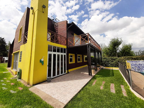Casa De 2 Dormitorios En Solares Del Carcaraña 2, Pueblo Carcaraes
