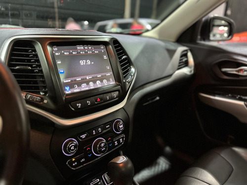 Jeep Cherokee 3.3l Trailhawk At