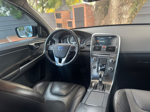 Volvo XC60 60 2.0 T5 5p