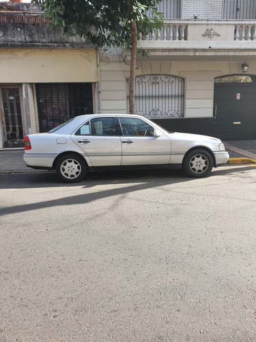 Mercedes-benz 220 Sedan Clasica