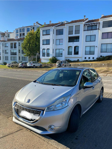 Peugeot 208 Allure E Hdi 1.6 Allure E Hdi 1.6