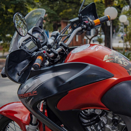 Imagem 5 de 10 de Moto Honda Transalp 700 Laranja E Preta Ano 2013