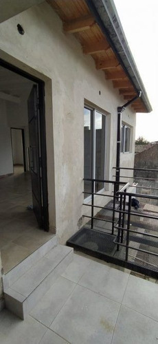 Imagen 3 de 19 de Magnifico Departamento En Venta De 4 Ambientes En Turdera