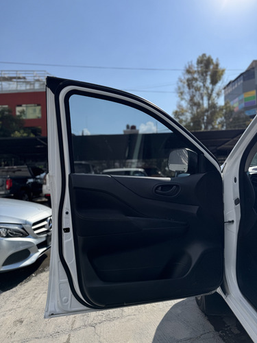 Nissan Frontier 2.5 Se Dc 4X2 Mt