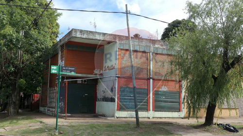 Imagen 2 de 28 de Oportunidad! Tres Locales A Refaccionar En Venta