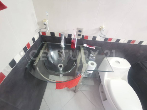 Casa En Venta En Lomas De San Juan, San Juan Del Río, Queretaro.