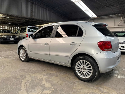 Imagen 4 de 7 de Volkswagen Gol Trend 2015 1.6 Highline 101cv Gnc