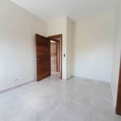 Te Vendo Apartamento (nuevo)en Renacimiento.