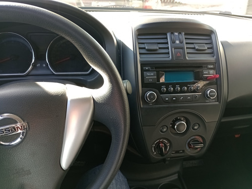 Nissan Versa 1.6 Sense