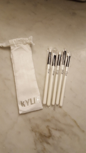 Kylie Jenner Kylies Brush Set Edition Holiday