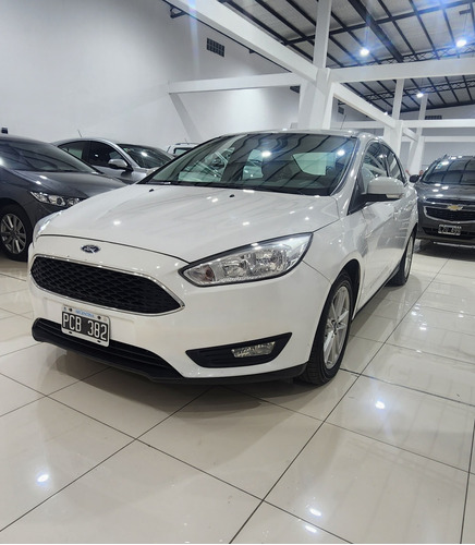 Ford Focus III 1.6 Sedan S