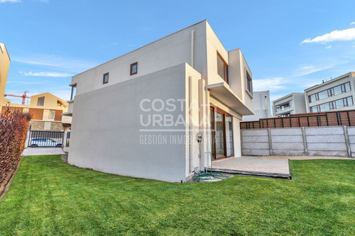 Casa Nueva En Bosques De Montemar, Concón